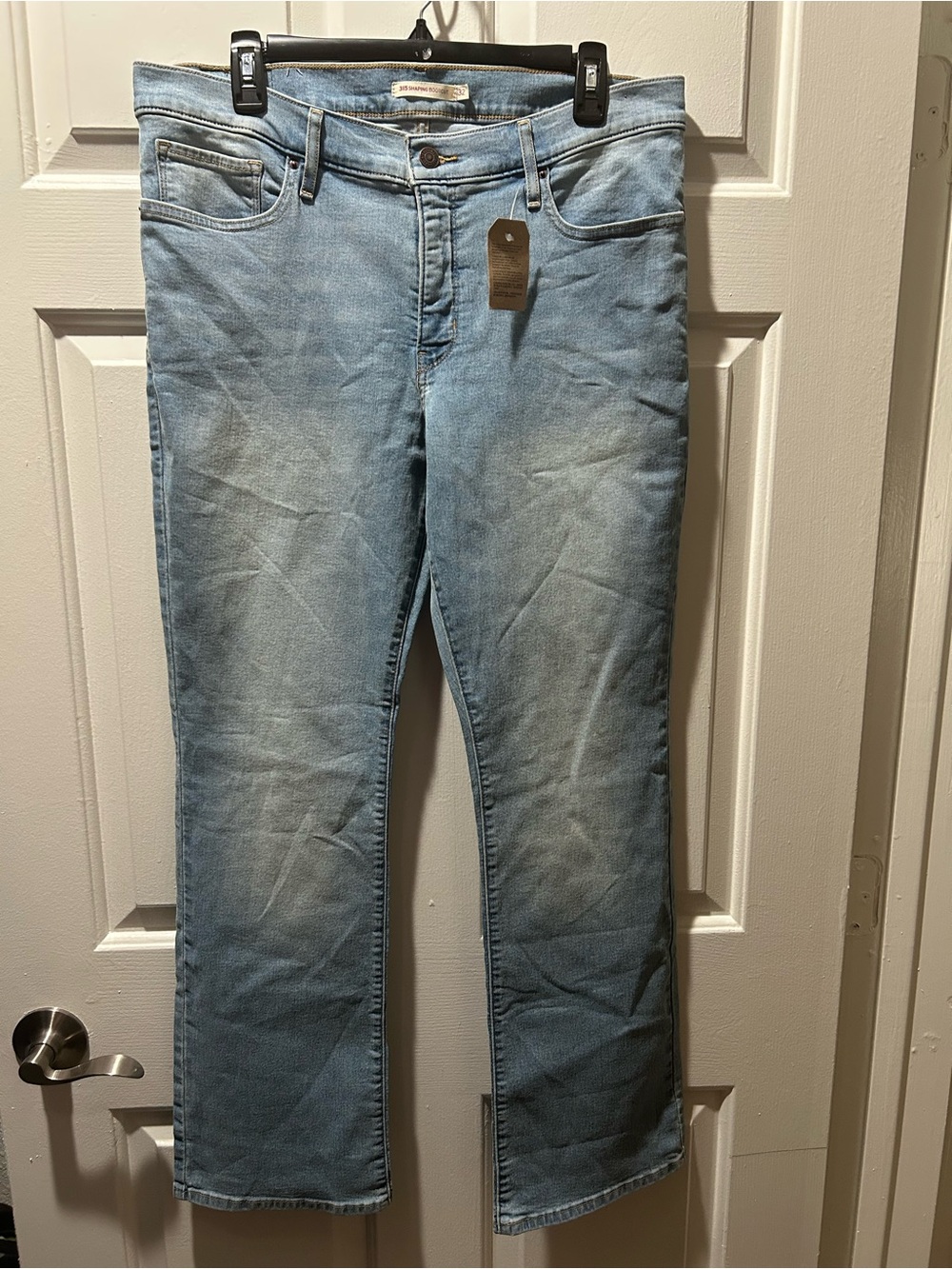 NWT Levi's Women's 315 Light Wash Mid-Rise Shaping Bootcut Jeans Size 32/14